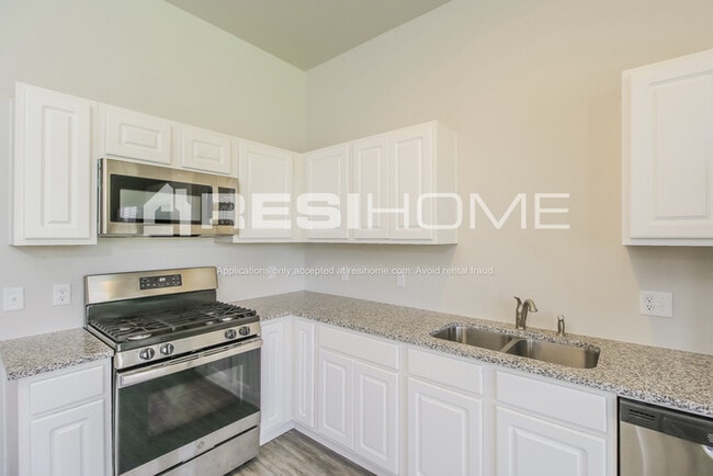 Building Photo - 8098 Brighton Ave