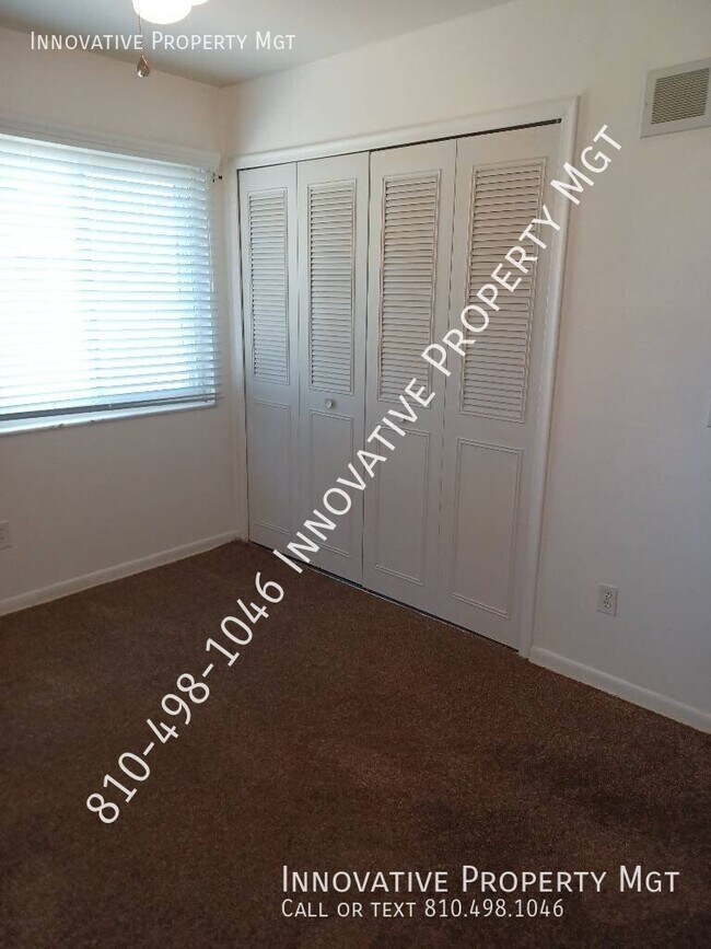 Building Photo - 3462 Ridgecliffe Dr
