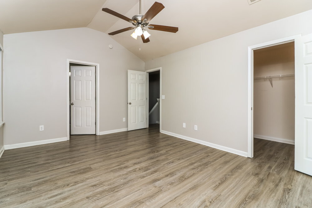 Building Photo - 414 Hidden Creek Ct