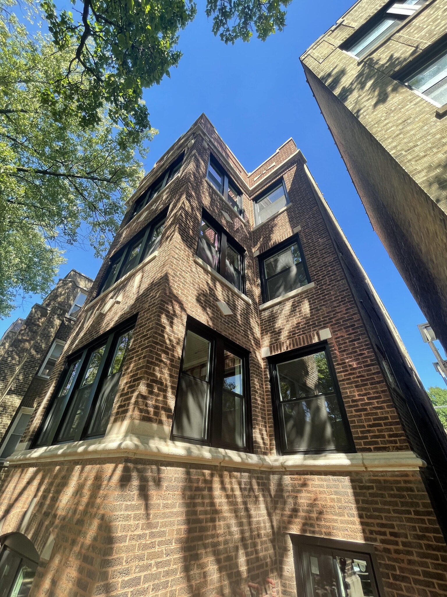 Building Photo - 6527 N Newgard Ave