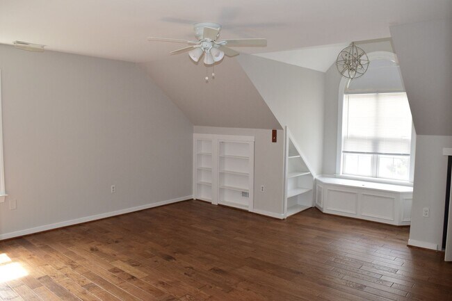 Building Photo - Great house in Top school district Innsbro...