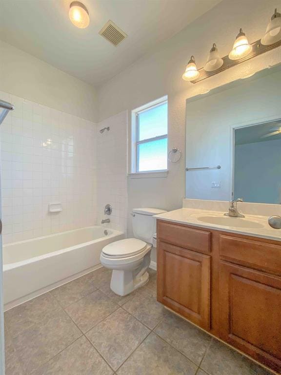 Building Photo - 609 W 37th St