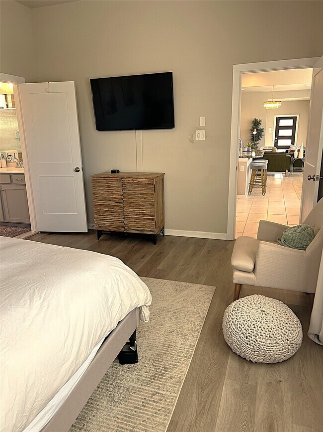 Building Photo - 16303 Tawny Emperor Dr