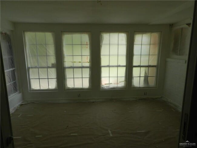 Building Photo - 23 E Samano St