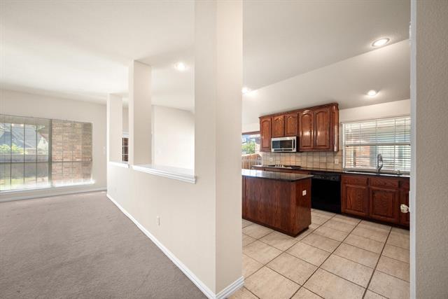 Building Photo - 4136 Greenfield Dr
