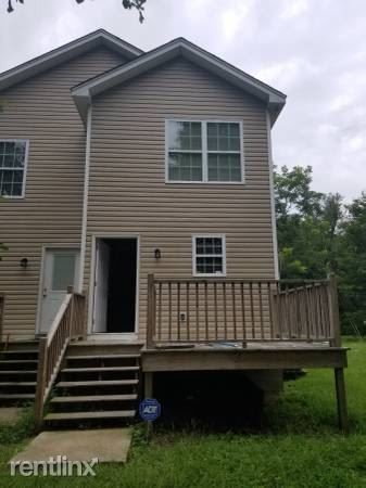 Building Photo - 3 br, 1.5 bath Townhome - 100 Alston Street