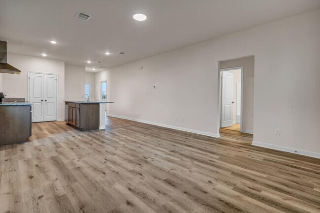 Building Photo - 317 W Martin LutherKing Dr