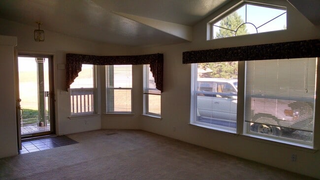 Building Photo - Worley Country Home on 20+ Acres