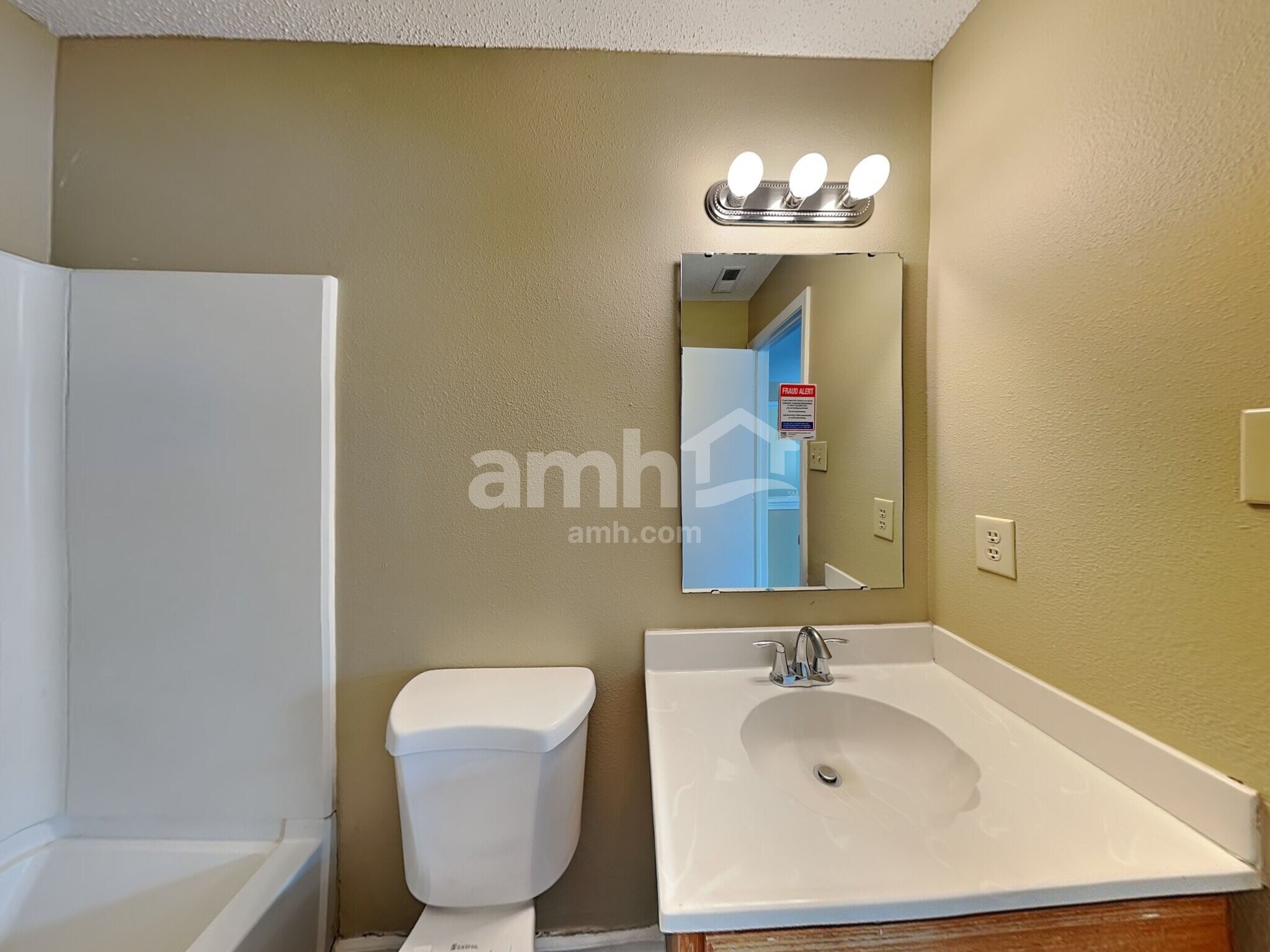 Building Photo - 7582 Royal Fern Ln