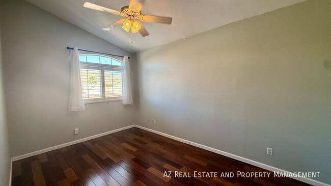 Building Photo - 1655 E Saltsage Dr