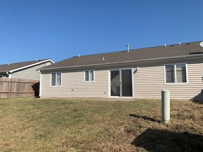 Building Photo - Italian Estates Property Management