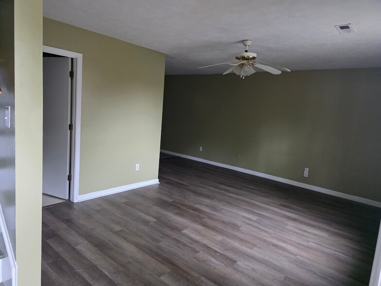 Building Photo - 705 Colleton St