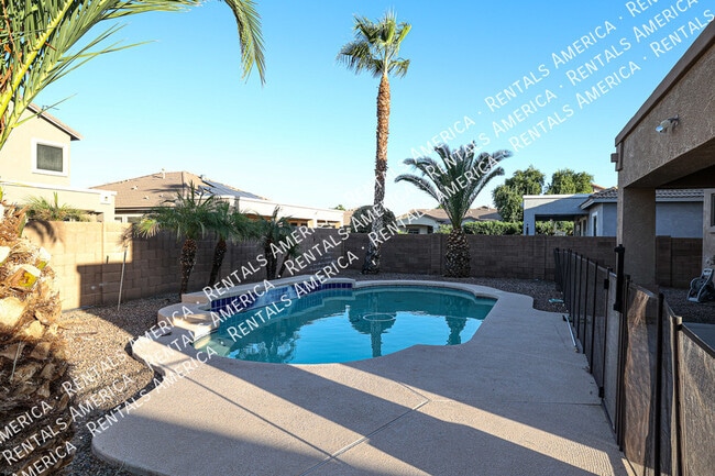 Building Photo - 14958 W Cameron Dr