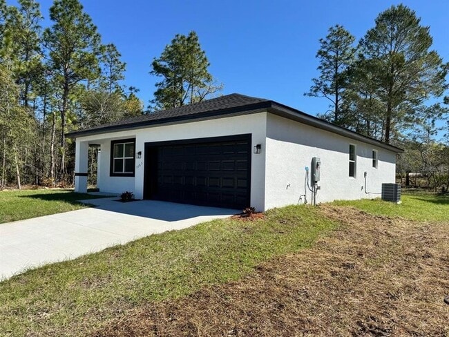 Building Photo - 7185 N Tallwood Dr