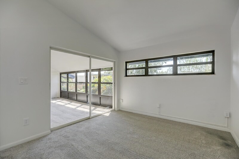 Building Photo - 1401 NE 14th Ct