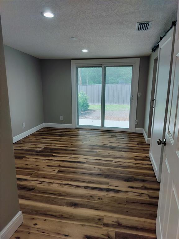 Building Photo - 25405 Colmar Ave