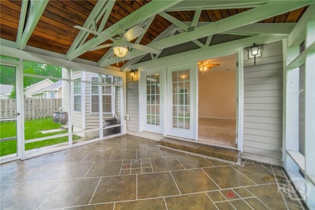Building Photo - 504 Golden Grove Ln