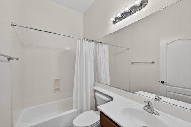 Building Photo - 4385 S Crosscreek Dr