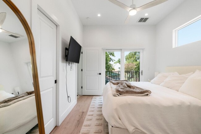 Building Photo - 1102 1/2 Tillery Street, Unit 2