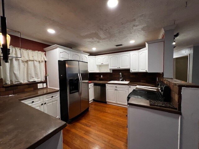 Building Photo - 2201 N 56th Ter