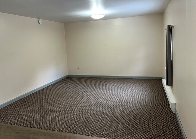 Building Photo - 912 Magee St