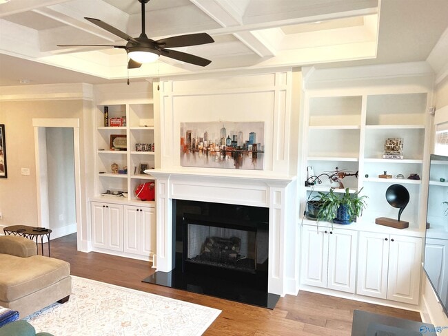 Building Photo - 531 Town Madison Blvd