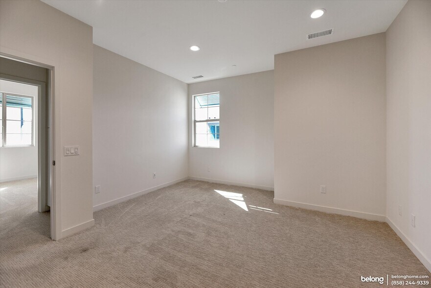 Building Photo - 312 Canoe Ct