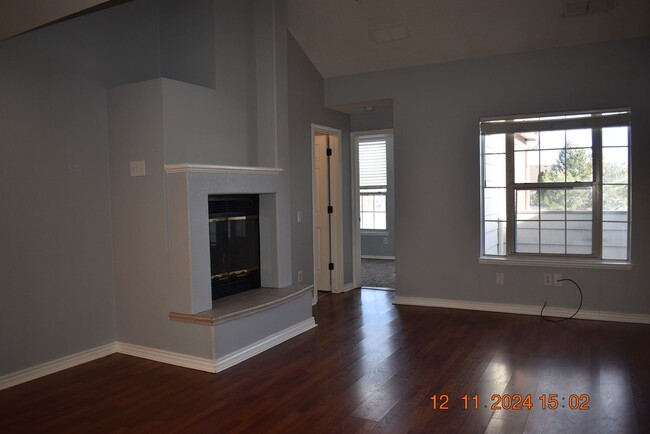 Building Photo - Littleton 3 BEDROOMS - GREAT LOCATION