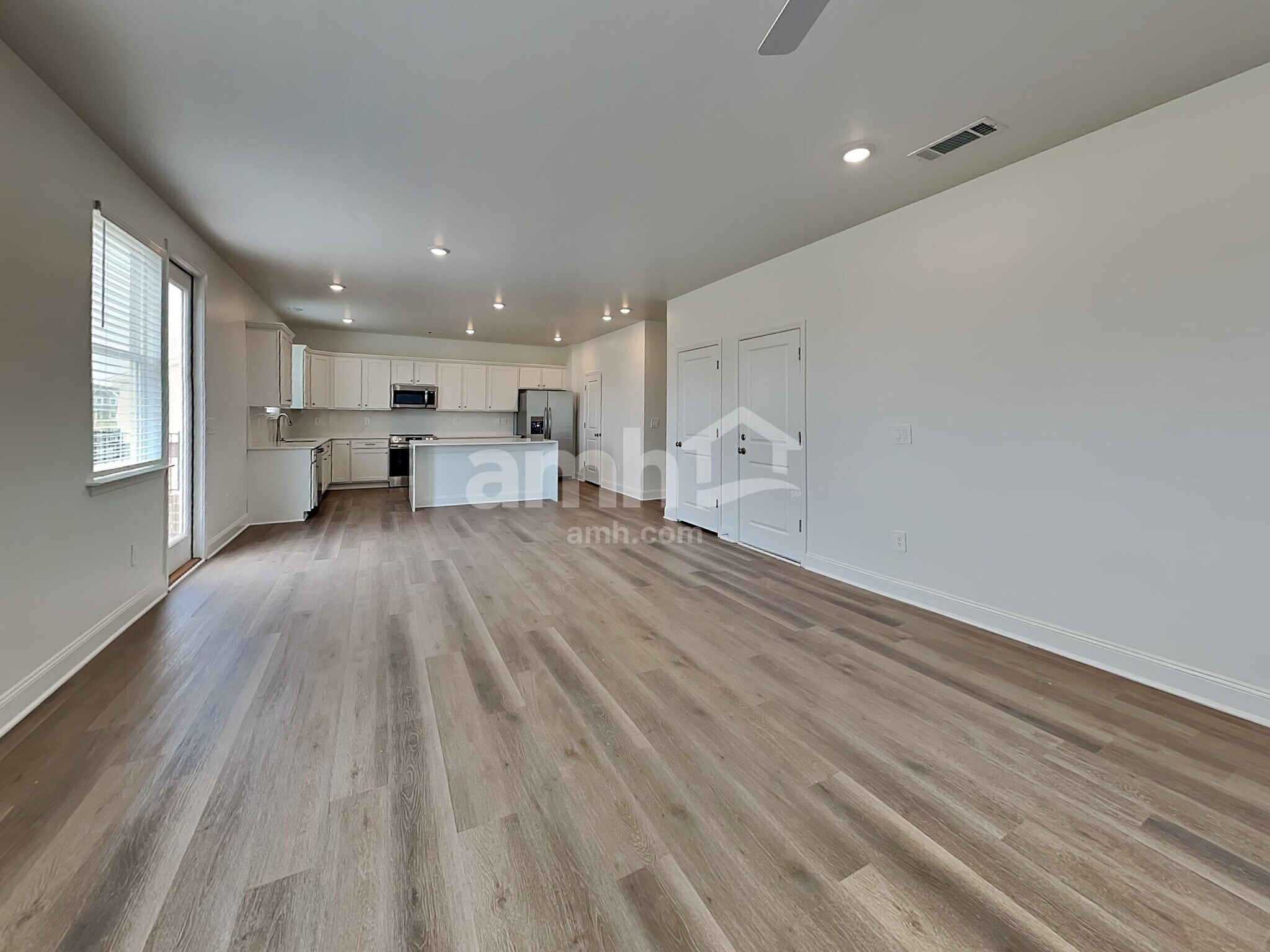 Building Photo - 330 Golucke Wy