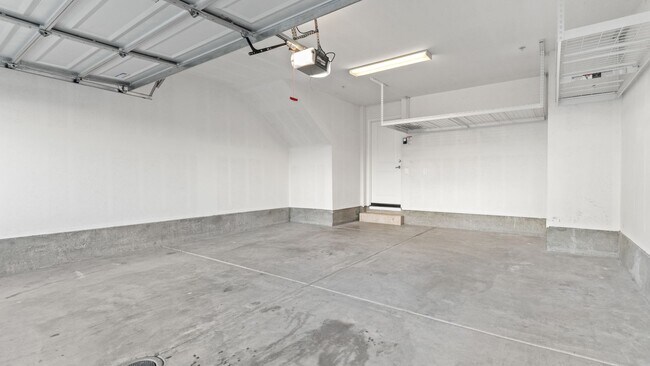 Building Photo - 1538 Coronado Ave