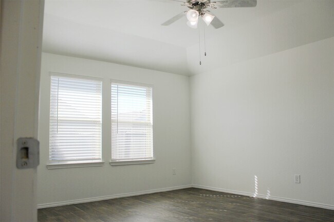 Building Photo - 22619 Theodoli Dr