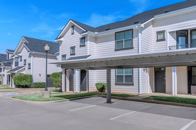 Building Photo - Burkburnett Residences