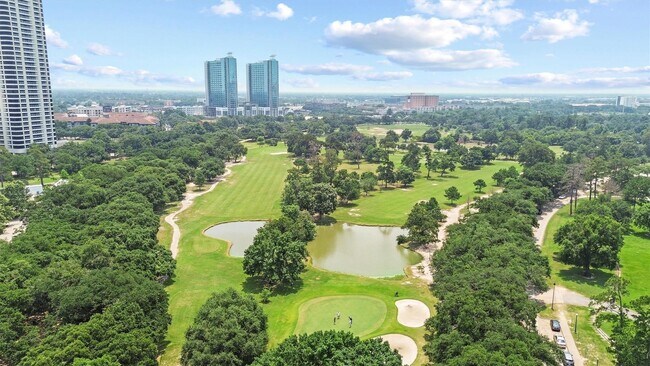 Building Photo - 3811 Luca St