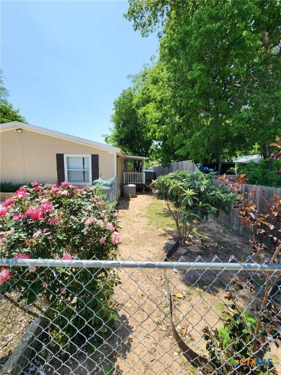Building Photo - 922 Ashwood Dr