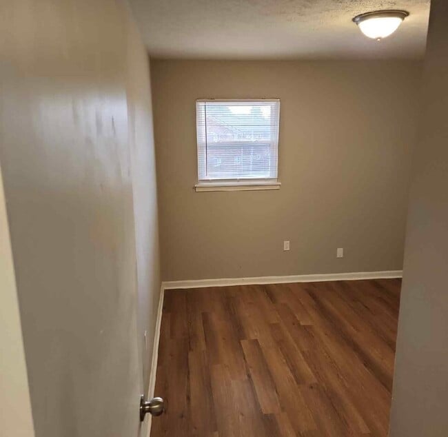 Building Photo - 4908 Saddlebrook Ln