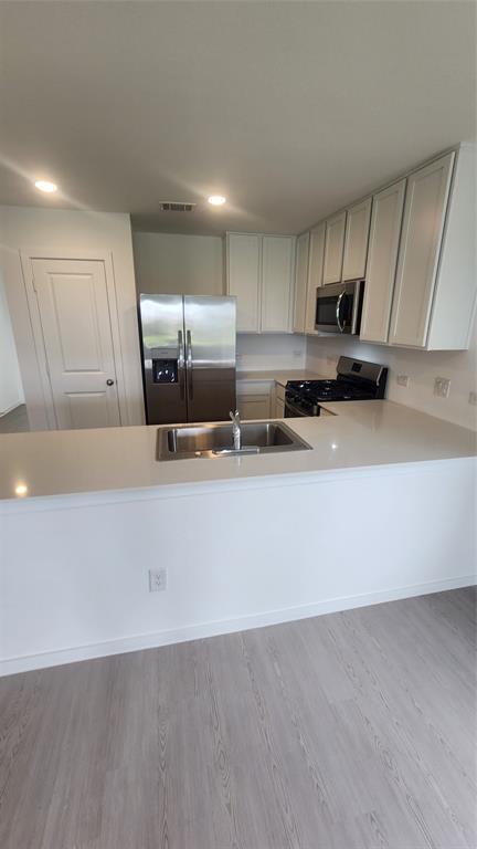 Building Photo - 27703 Village Cir Dr
