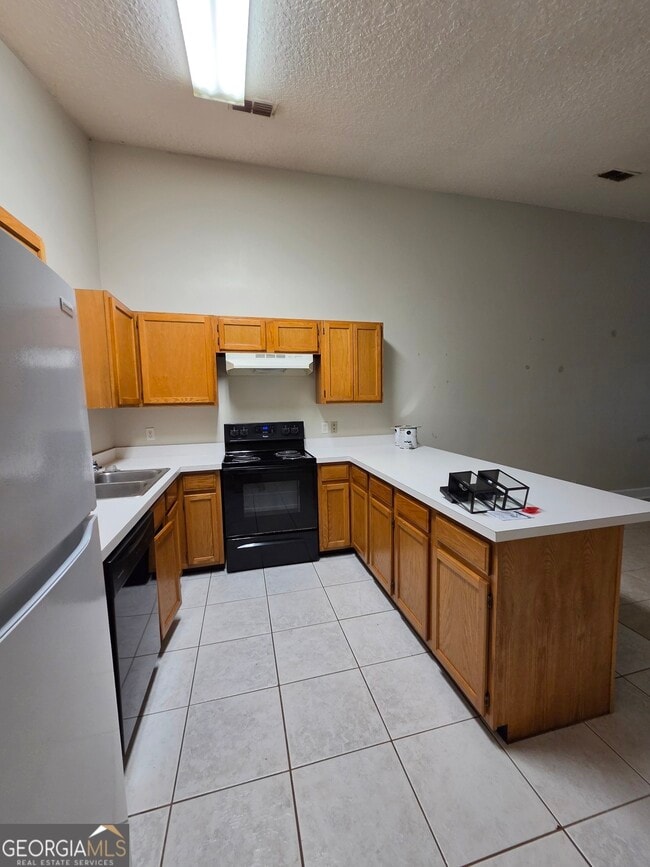 Building Photo - 516 S Arizona St