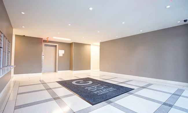 Building Photo - 1540 Pelham Pkwy S