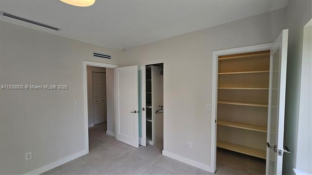 Building Photo - 424 NE 63rd St