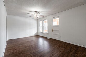 Building Photo - nre317