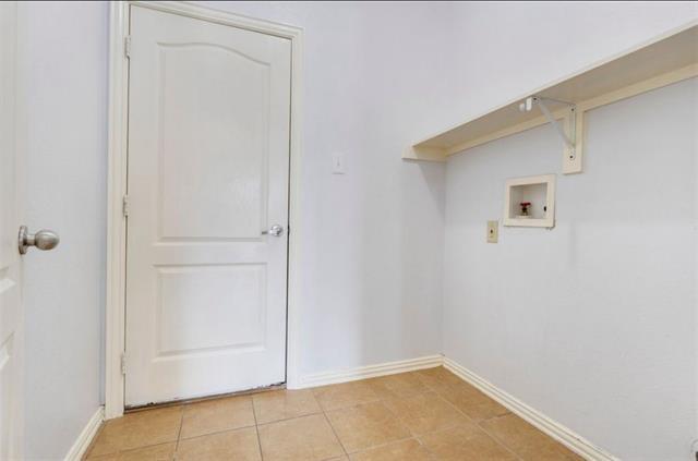 Building Photo - 933 Bens Dr