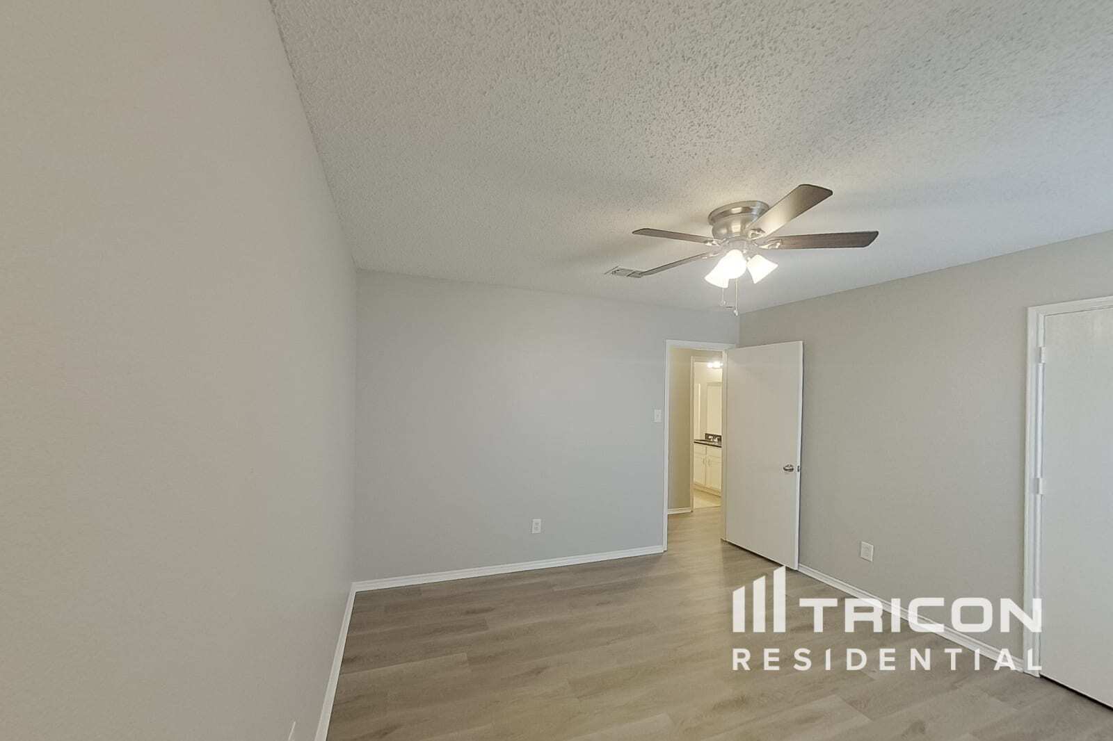 Building Photo - 8769 Garden Springs Dr