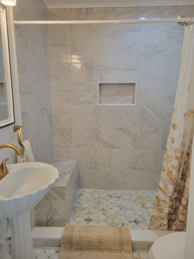Downstairs bathroom/shower - - Newly renovated - 1220 Harmony St