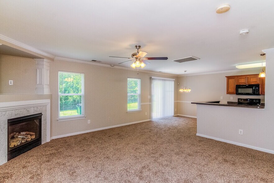 Building Photo - 523 Mountain Quail Dr