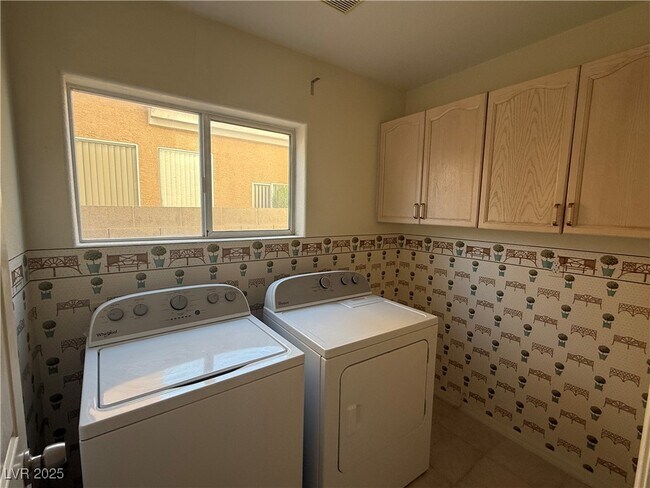 Building Photo - 9123 Scallop Reef Ave