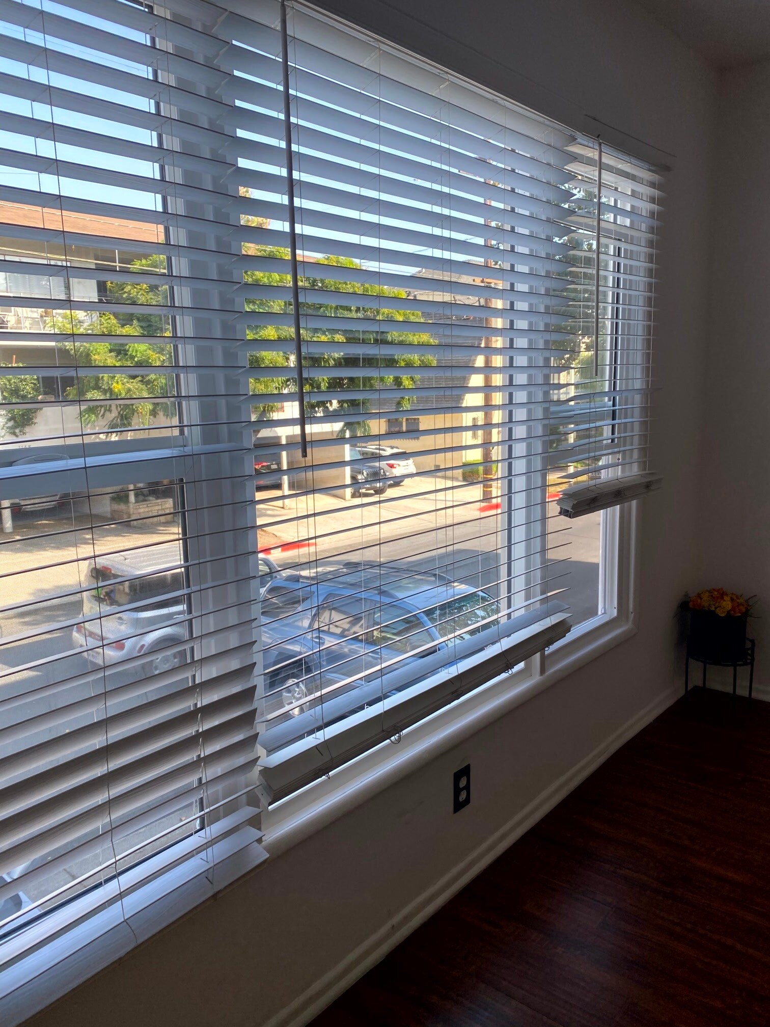 Building Photo - 1169 N Curson Ave