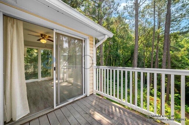 Building Photo - 1504 Augusta Dr