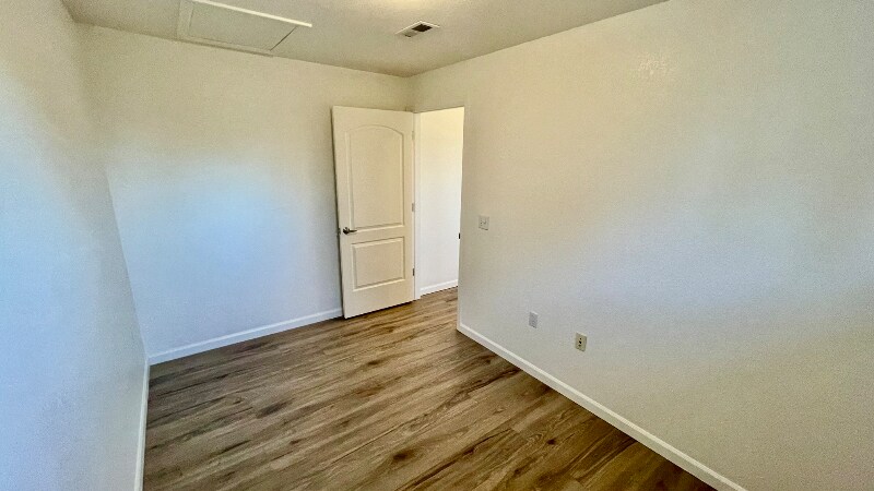 Building Photo - 8649 Gold Peak Dr