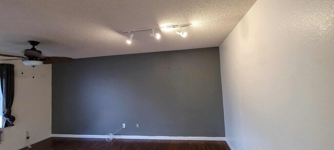 Building Photo - Nice 2 bedroom 1 bath in the beautiful Nap...