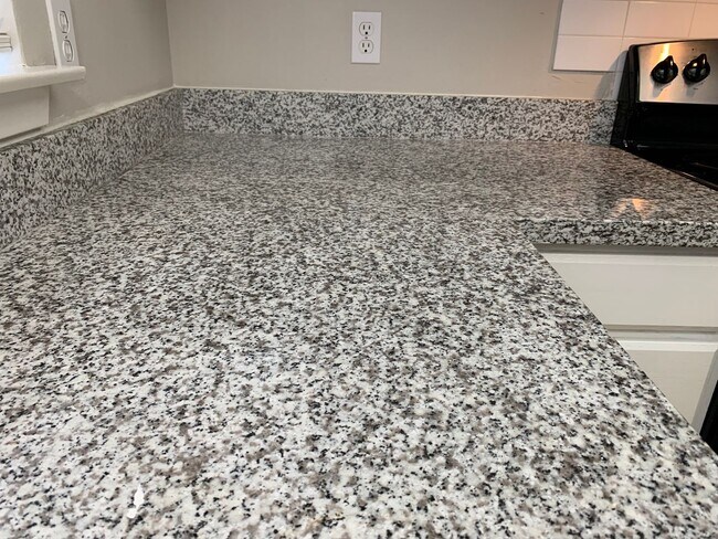 Building Photo - Great Floor Plan